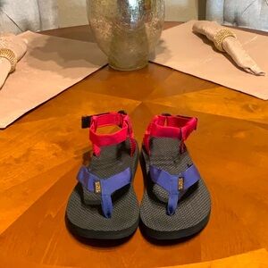 Womens Teva Black Sandals SZ 8